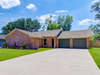 10318 Sageberry Dr