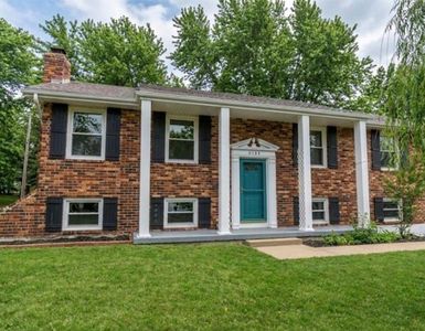 Property at 6704 E 129th St, Grandview, MO