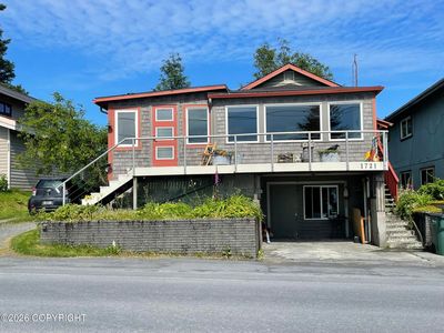 1721 Mission Rd