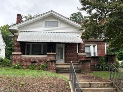 410 N Cedar St