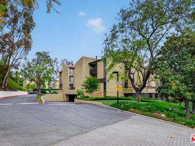 4040 Via Marisol APT 117