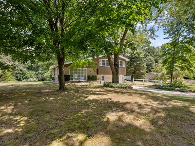 10246 Douglas Ave