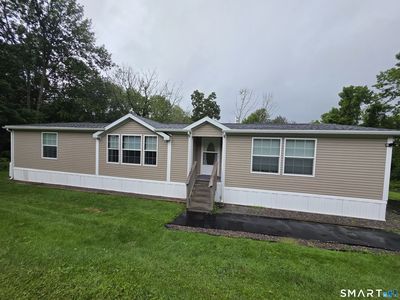 32 Richard Avenue