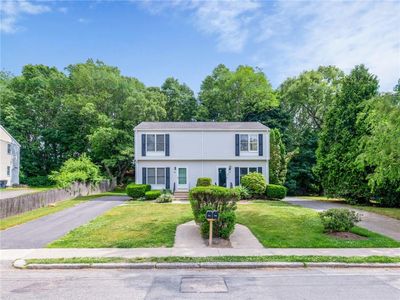 160 Bourne Ave E