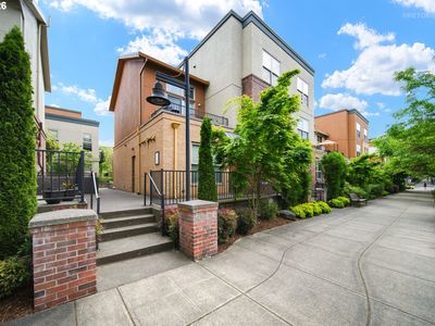 6279 NE Carillion Dr Unit 102