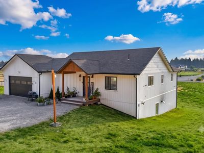 60 Elyon Ln