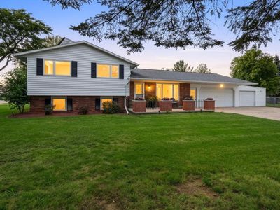 3467 Golf Dr
