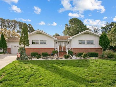 461 Elizabeth Lake Dr