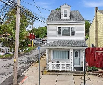 18 S Lehigh St