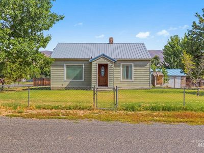 1446 Libby St