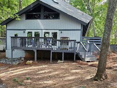 3304 The Trail Rd