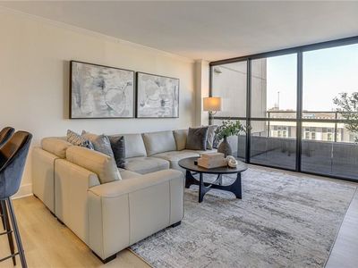 1280 W Peachtree St NW APT 805