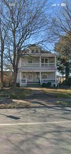 939 South Ave