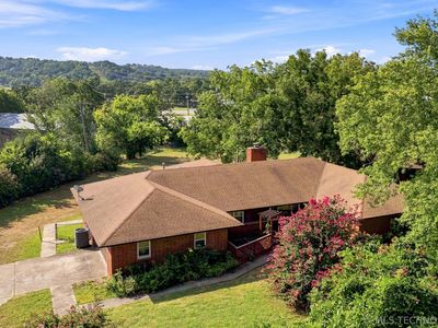 3620 Lakeside Dr