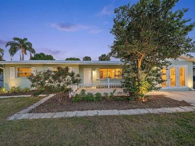2534 Waneta Dr