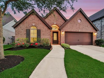 2111 Amelia Way Dr