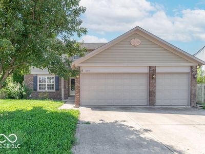 6413 E Pemboke Ct