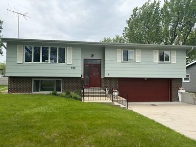 723 Maple Ln