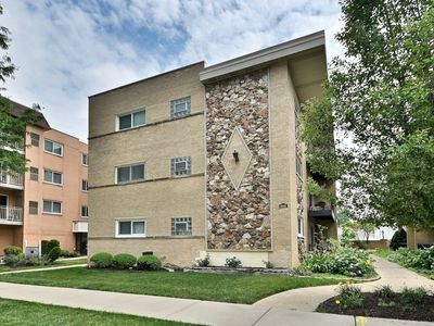 6869 N Overhill Ave APT 2B