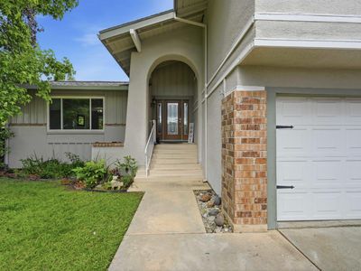 8008 Mesa Oak Way