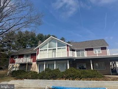 7421 Hawkins Creamery Rd