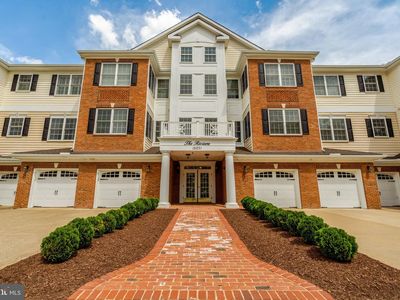 15231 Royal Crest Dr APT 204
