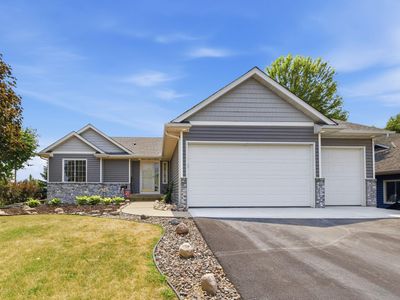 221 Douglas Dr