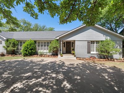 3216 Hawthorne Dr
