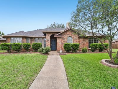 8205 Danbury Dr