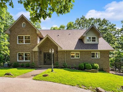 Property at 130 Arrowhead Ln, Litchfield, IL