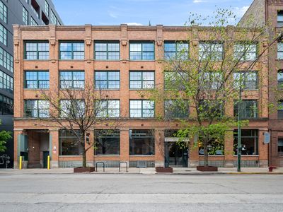 110 N Peoria St Unit 208