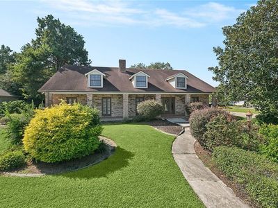 3600 Lake Ontario Dr