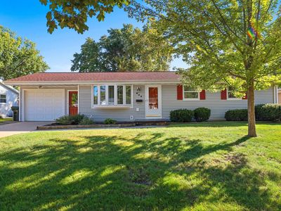 923 Amhart Dr