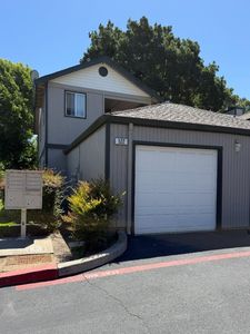 522 Lancaster Ln