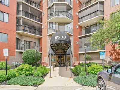 6500 Woodlake Dr APT 702