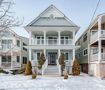 1922 Asbury Ave Floor 2