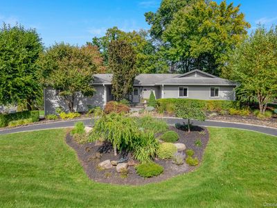 6 Pecan Valley Drive
