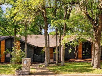9107 Cedar Crest Dr