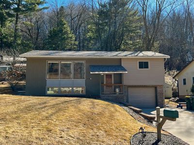 987 Valley View Drive