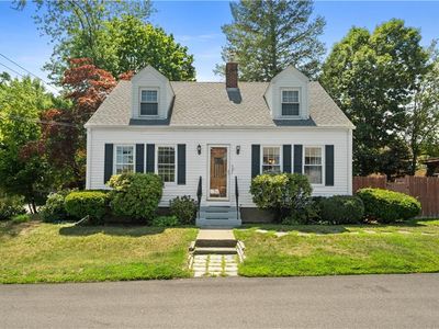 6 Nevada Ave