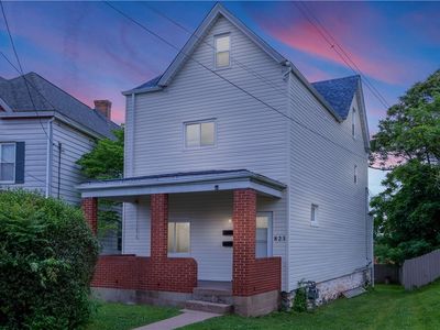 823 E 11th Ave