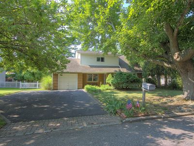 16 Brightview Drive