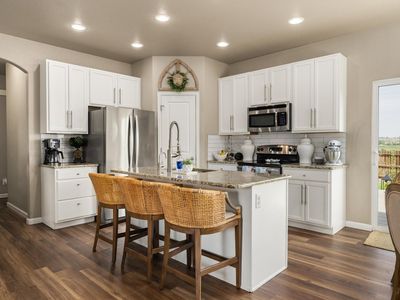 1933 Sunset Cir