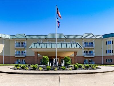 1300 N Main St APT 218