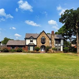 1103 Oakwood Cir