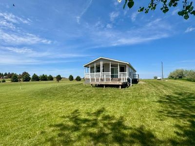 7 Robbins Dr