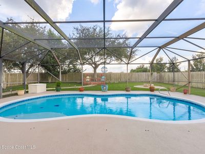 1933 Woodfield Cir