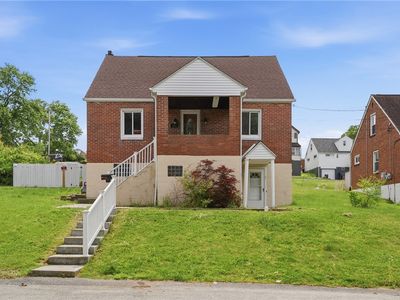 1803 Iowa Ave