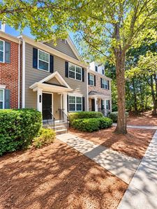 Property at 724 Breeze Ln, Woodstock, GA