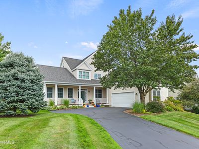 9 Fairwynds Dr